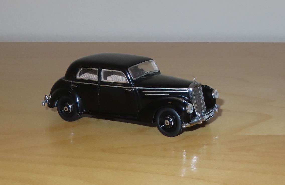 195154 MercedesBenz 220 S 